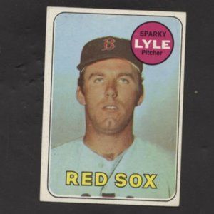 1969 TOPPS BASEBALL SPARKY LYLE ROOKIE CARD BOSTON RED SOX